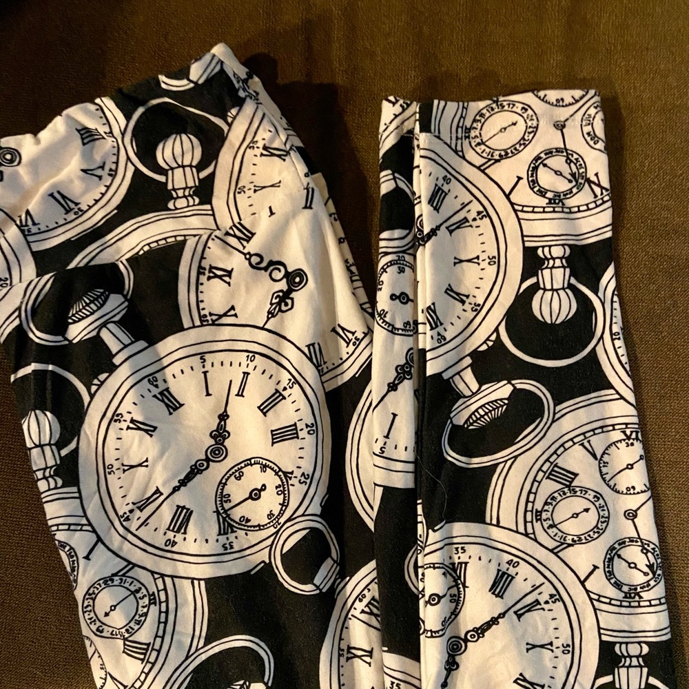 Clocks! Leggings